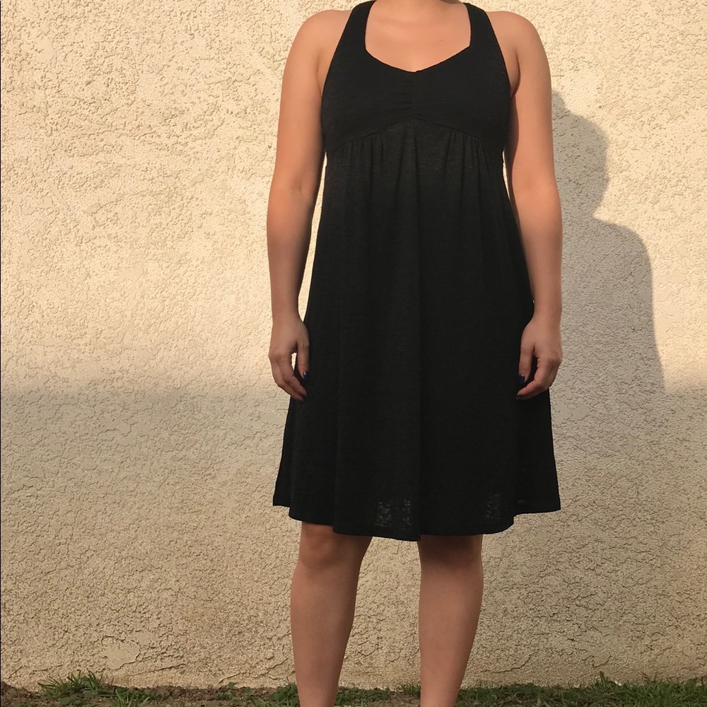 Causal black dress